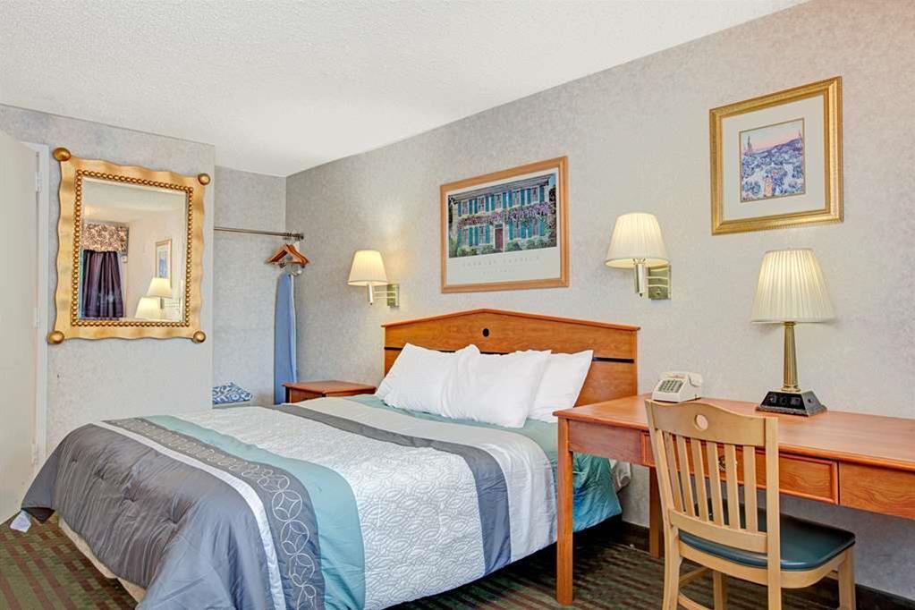 Oyo Hotel Edison Nj Route 1 Dış mekan fotoğraf
